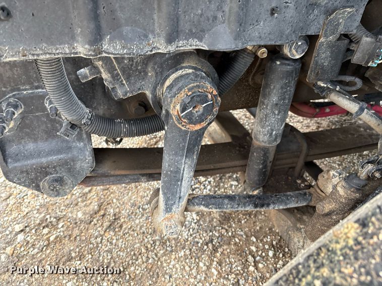 image for item EM2554 2017 International 7400 dump truck