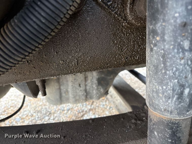 image for item EM2554 2017 International 7400 dump truck