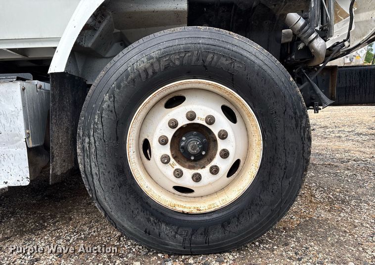 image for item EM2554 2017 International 7400 dump truck