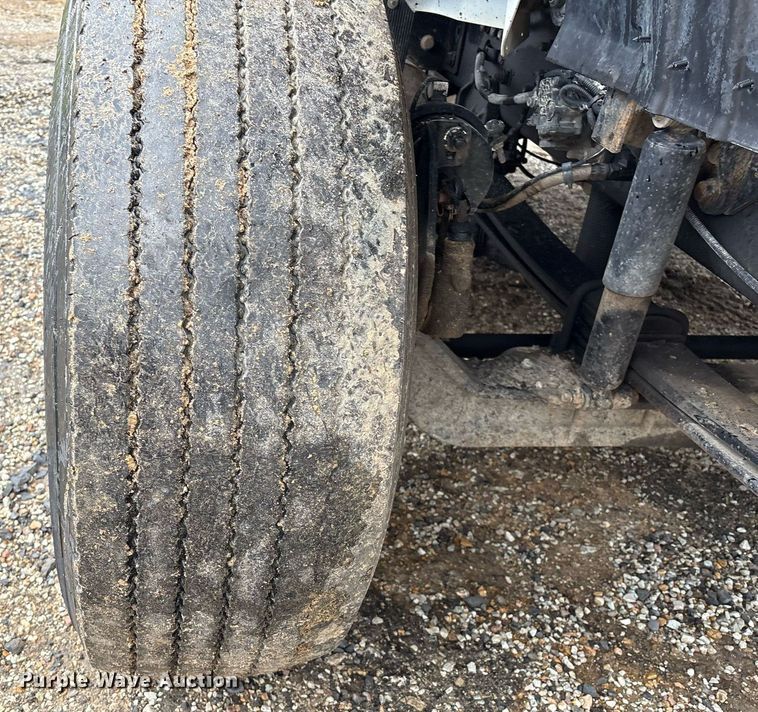 image for item EM2554 2017 International 7400 dump truck