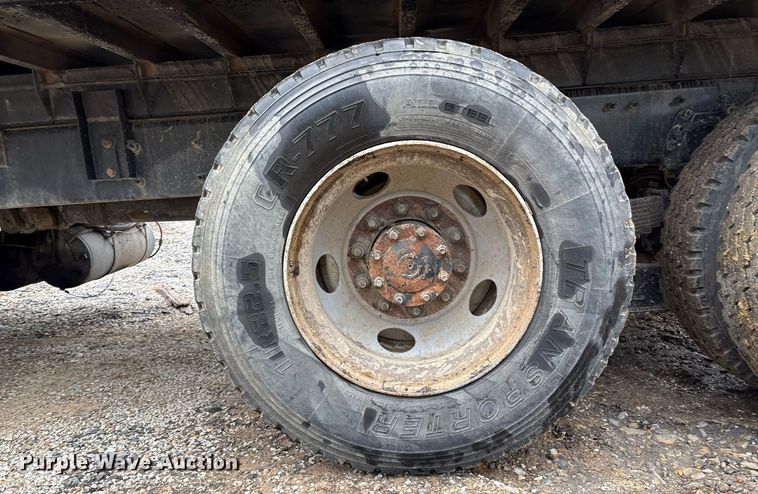 image for item EM2554 2017 International 7400 dump truck