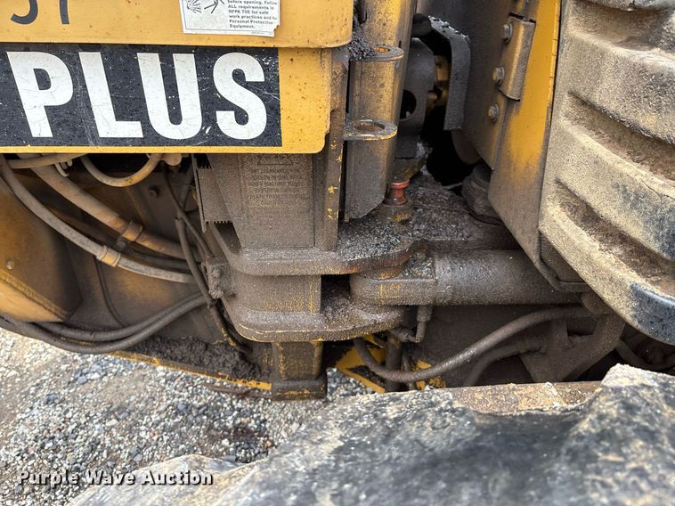 image for item EM2555 2004 Caterpillar 12H VHP Plus motor grader