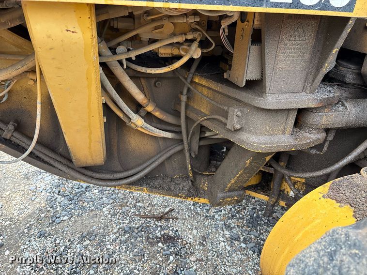 image for item EM2555 2004 Caterpillar 12H VHP Plus motor grader