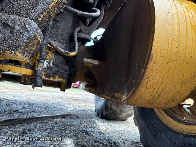 image for item EM2555 2004 Caterpillar 12H VHP Plus motor grader