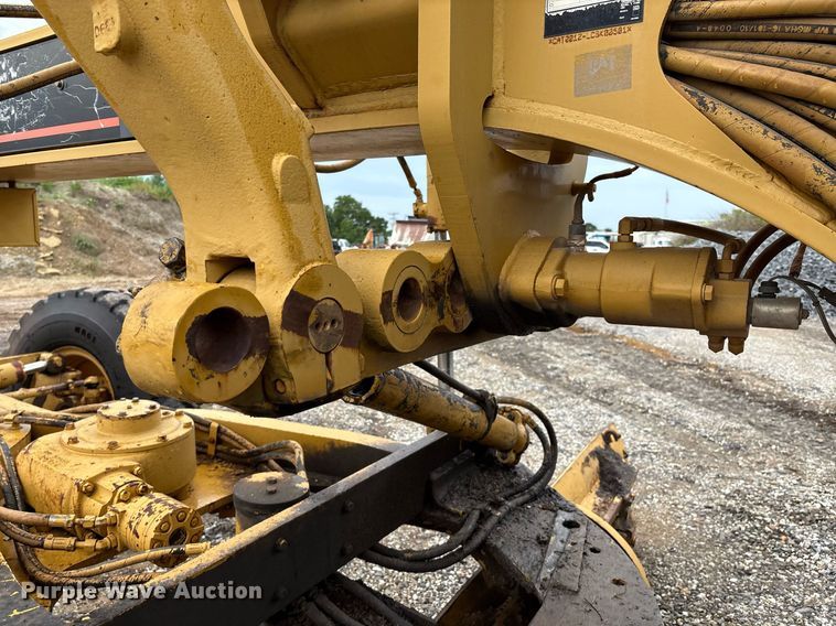 image for item EM2555 2004 Caterpillar 12H VHP Plus motor grader