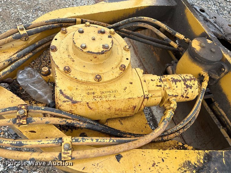 image for item EM2555 2004 Caterpillar 12H VHP Plus motor grader