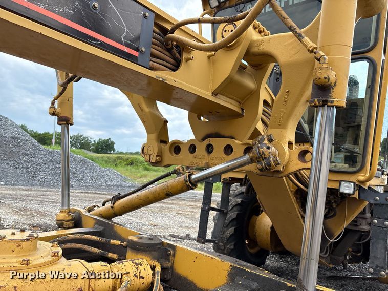 image for item EM2555 2004 Caterpillar 12H VHP Plus motor grader