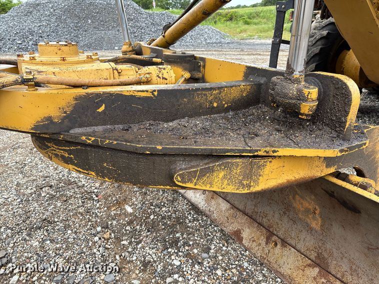 image for item EM2555 2004 Caterpillar 12H VHP Plus motor grader