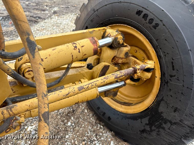 image for item EM2555 2004 Caterpillar 12H VHP Plus motor grader