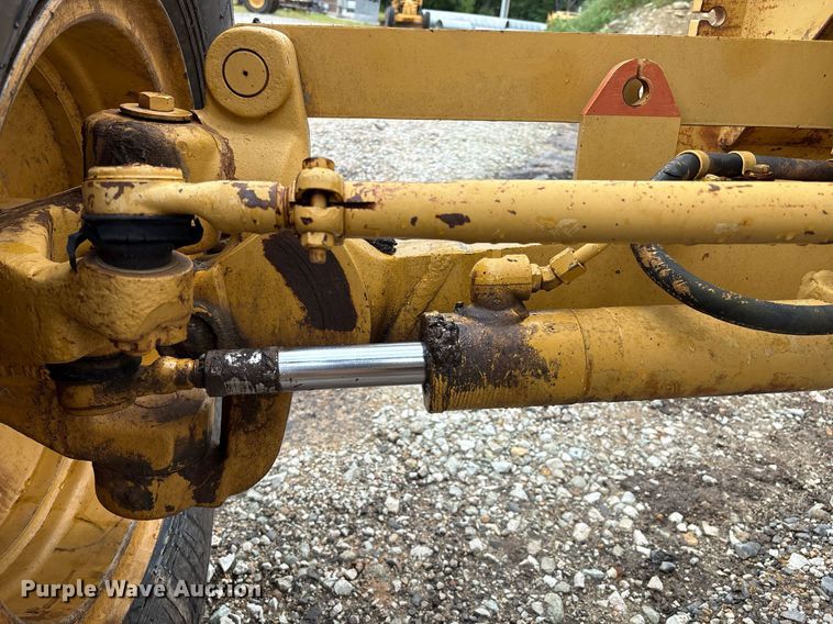 image for item EM2555 2004 Caterpillar 12H VHP Plus motor grader