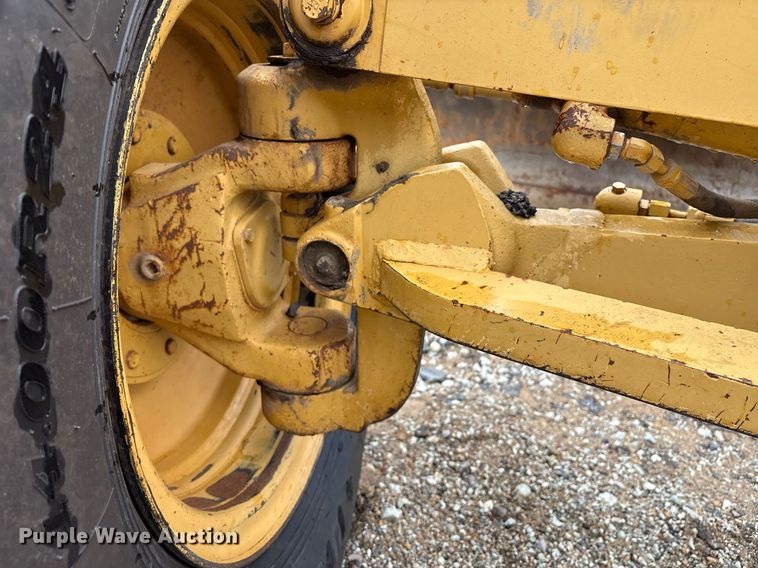 image for item EM2555 2004 Caterpillar 12H VHP Plus motor grader
