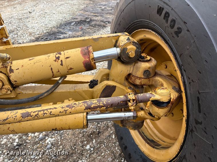 image for item EM2555 2004 Caterpillar 12H VHP Plus motor grader