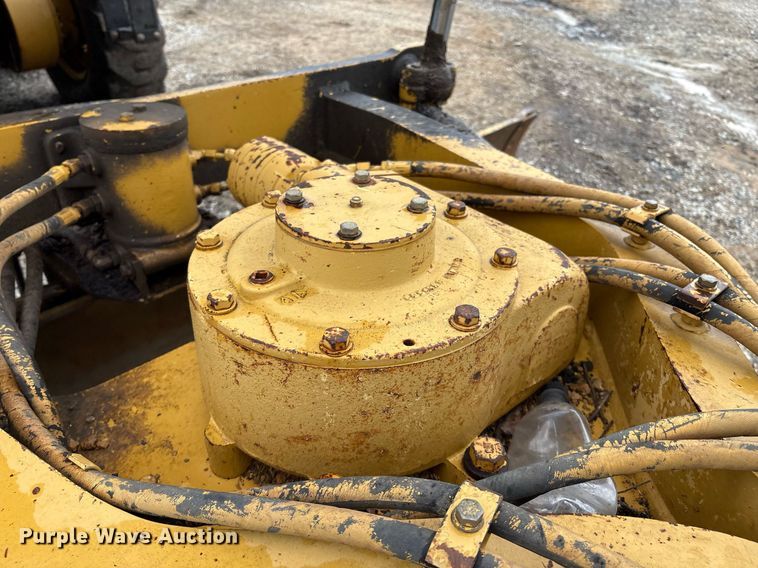image for item EM2555 2004 Caterpillar 12H VHP Plus motor grader