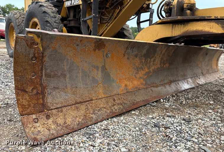 image for item EM2555 2004 Caterpillar 12H VHP Plus motor grader