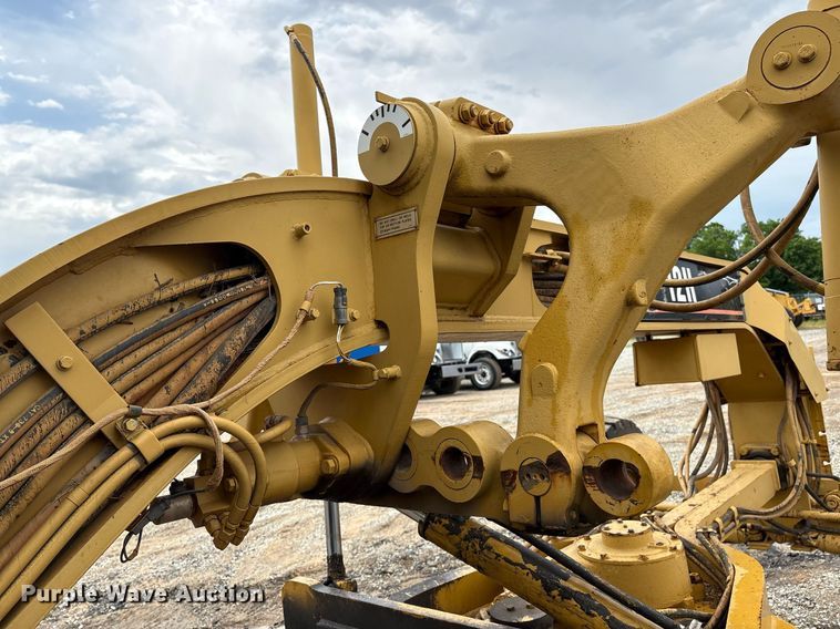 image for item EM2555 2004 Caterpillar 12H VHP Plus motor grader