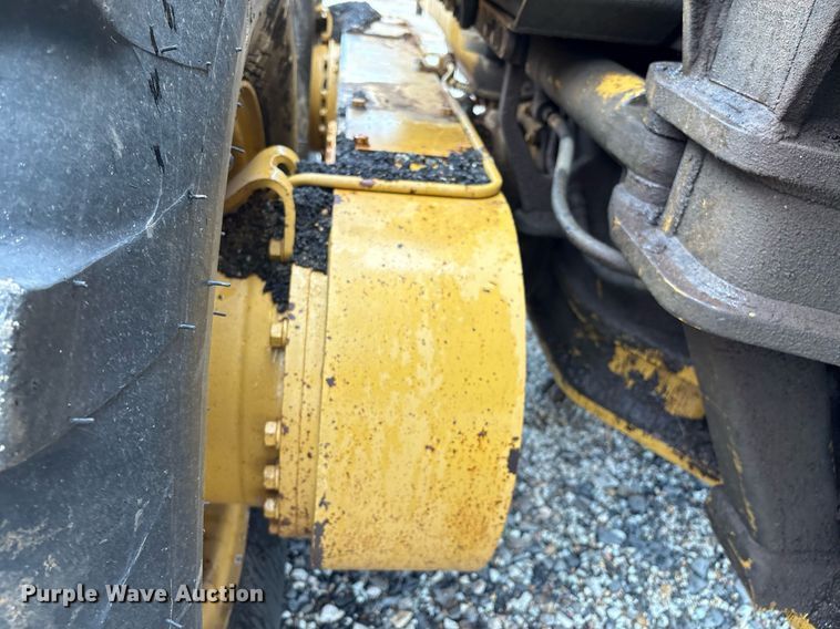 image for item EM2555 2004 Caterpillar 12H VHP Plus motor grader