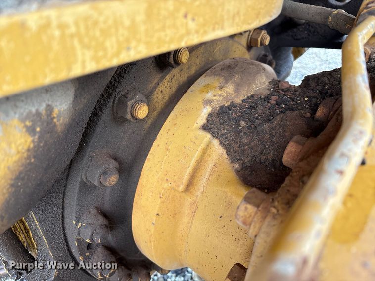 image for item EM2555 2004 Caterpillar 12H VHP Plus motor grader