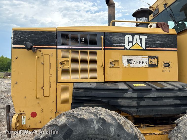 image for item EM2555 2004 Caterpillar 12H VHP Plus motor grader