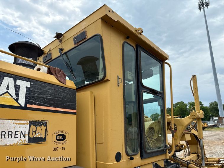 image for item EM2555 2004 Caterpillar 12H VHP Plus motor grader