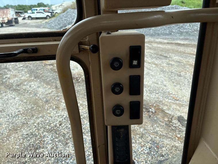 image for item EM2555 2004 Caterpillar 12H VHP Plus motor grader