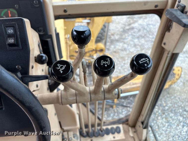 image for item EM2555 2004 Caterpillar 12H VHP Plus motor grader