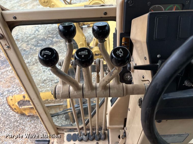 image for item EM2555 2004 Caterpillar 12H VHP Plus motor grader