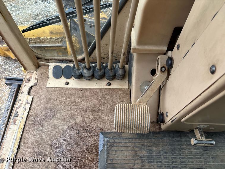 image for item EM2555 2004 Caterpillar 12H VHP Plus motor grader