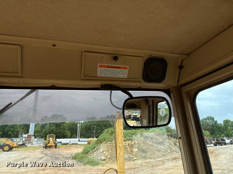 image for item EM2555 2004 Caterpillar 12H VHP Plus motor grader