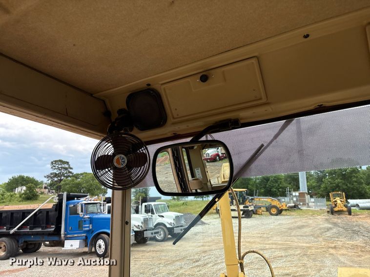 image for item EM2555 2004 Caterpillar 12H VHP Plus motor grader