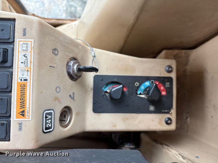 image for item EM2555 2004 Caterpillar 12H VHP Plus motor grader