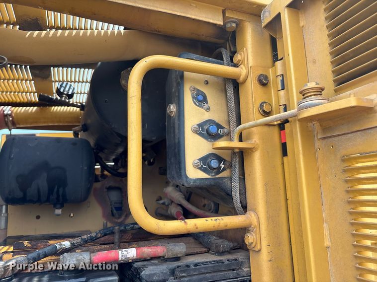 image for item EM2555 2004 Caterpillar 12H VHP Plus motor grader