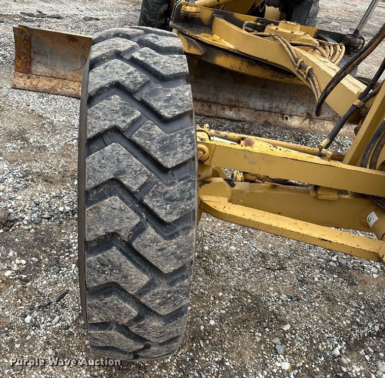 image for item EM2555 2004 Caterpillar 12H VHP Plus motor grader