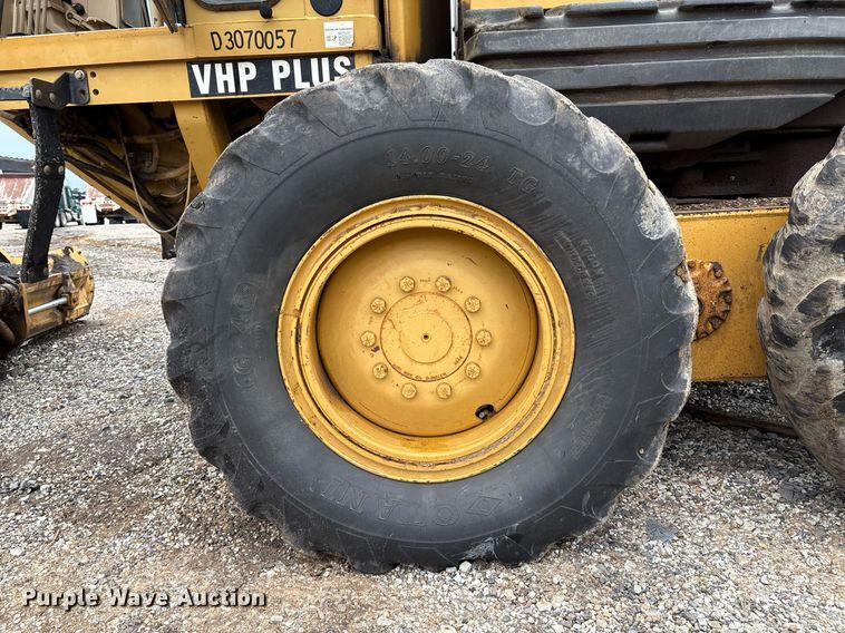 image for item EM2555 2004 Caterpillar 12H VHP Plus motor grader