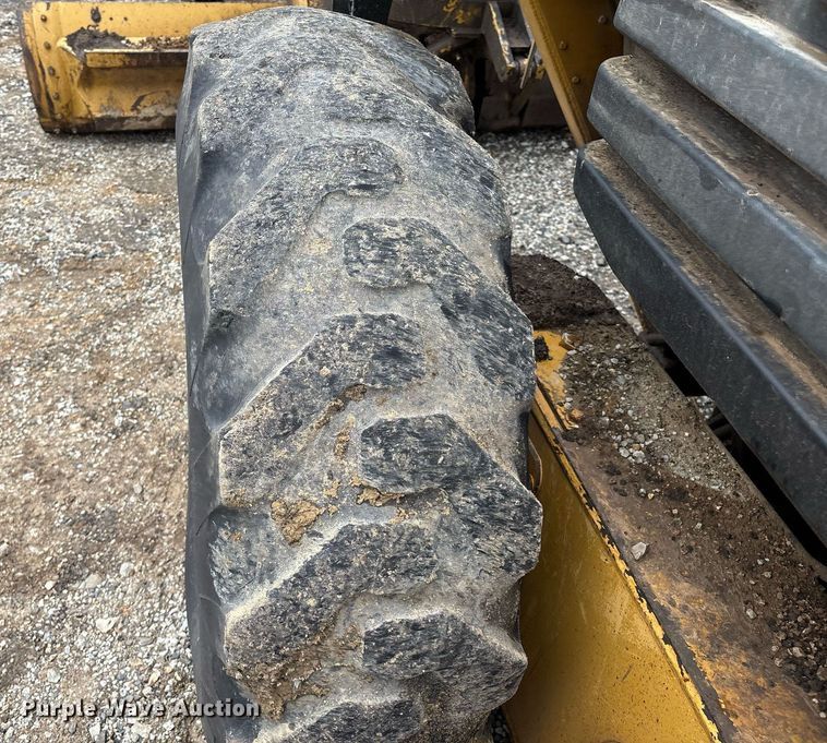 image for item EM2555 2004 Caterpillar 12H VHP Plus motor grader