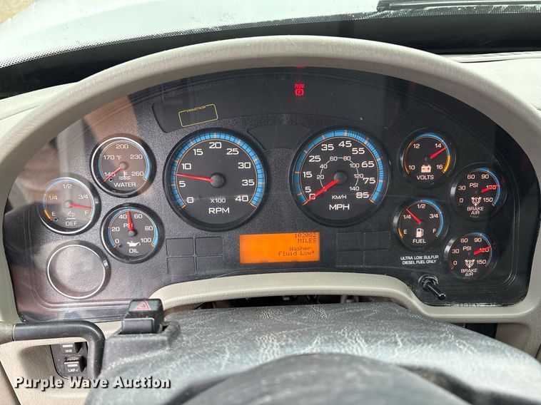 image for item EM2556 2017 International 7400 dump truck