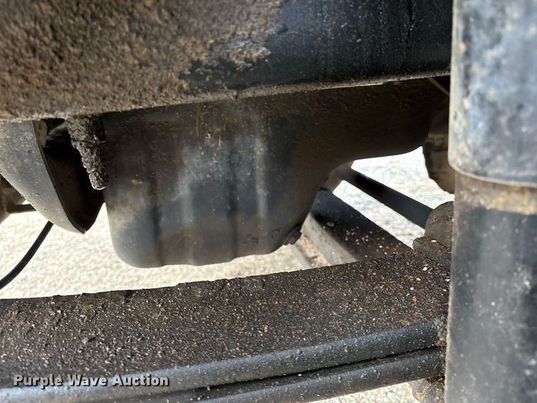 image for item EM2556 2017 International 7400 dump truck