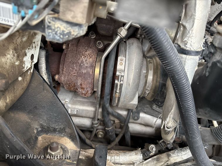 image for item EM2556 2017 International 7400 dump truck