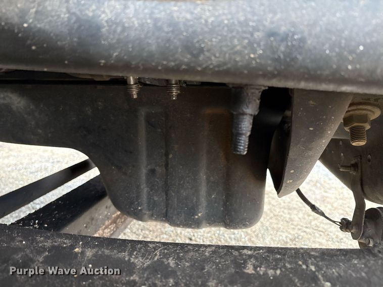 image for item EM2556 2017 International 7400 dump truck