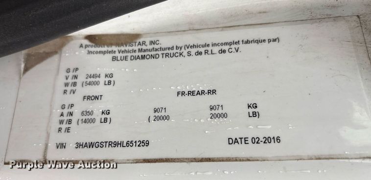 image for item EM2556 2017 International 7400 dump truck