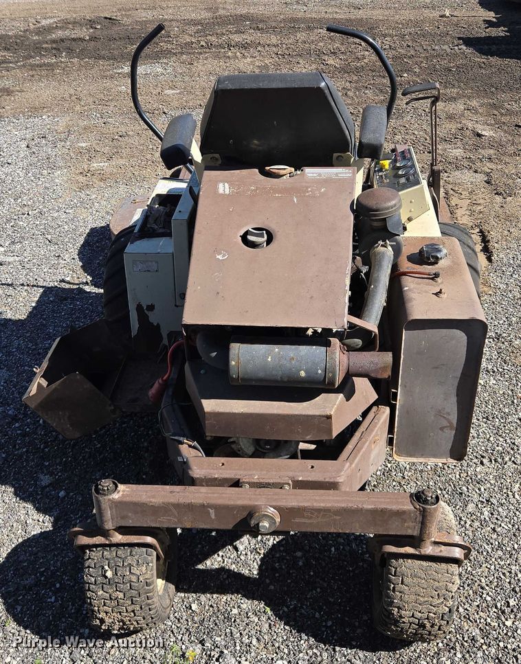 image for item EM7362 Grasshopper 725 ZTR lawn mower