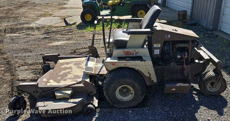 image for item EM7362 Grasshopper 725 ZTR lawn mower