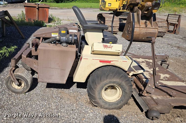 image for item EM7362 Grasshopper 725 ZTR lawn mower