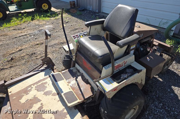 image for item EM7362 Grasshopper 725 ZTR lawn mower