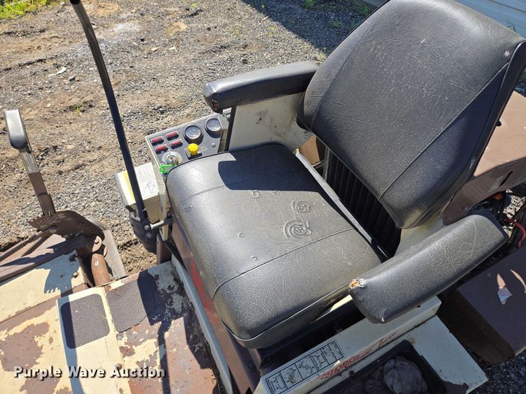 image for item EM7362 Grasshopper 725 ZTR lawn mower