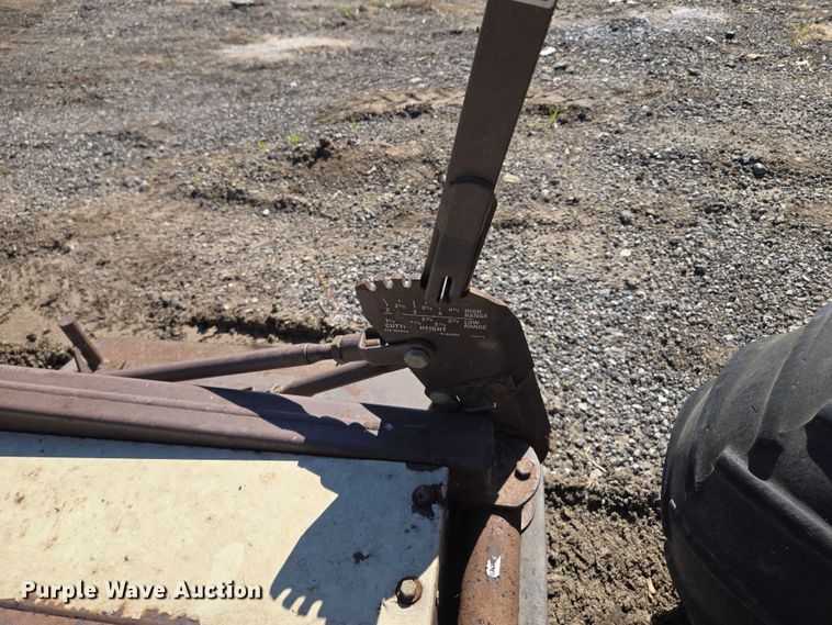 image for item EM7362 Grasshopper 725 ZTR lawn mower