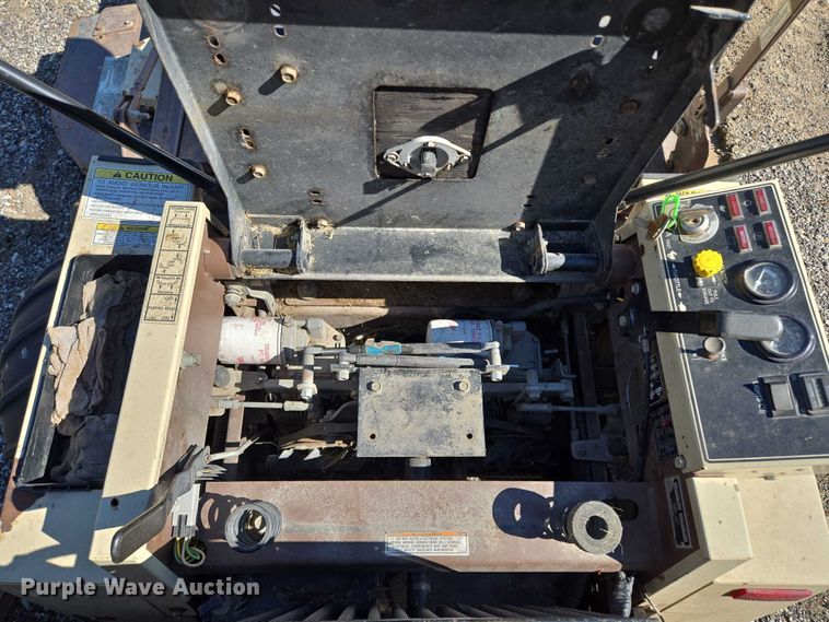 image for item EM7362 Grasshopper 725 ZTR lawn mower