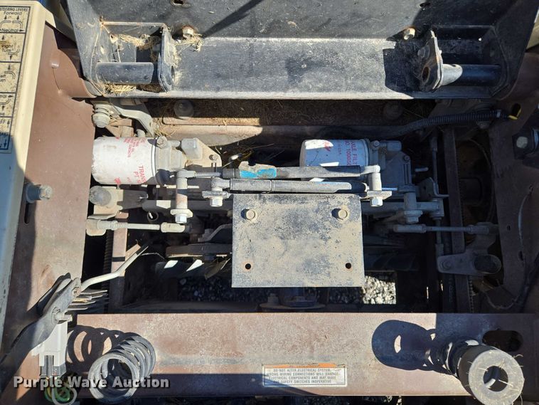 image for item EM7362 Grasshopper 725 ZTR lawn mower