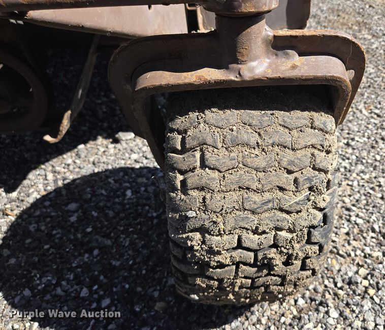 image for item EM7362 Grasshopper 725 ZTR lawn mower