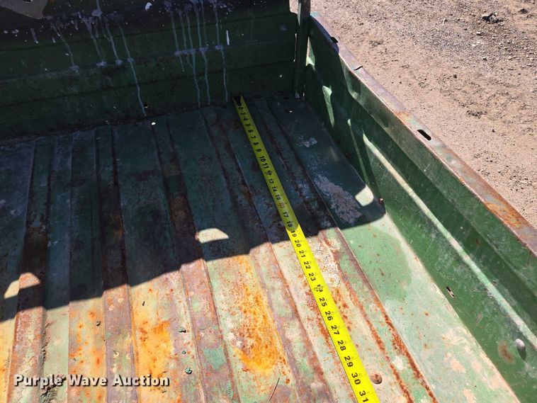 image for item EM7364 2009 John Deere Gator utility vehicle