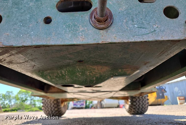 image for item EM7364 2009 John Deere Gator utility vehicle